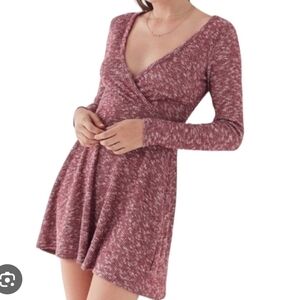 Urban Outfitters v-neck wrap long sleeve stretch dress deep mauve red Sz Small